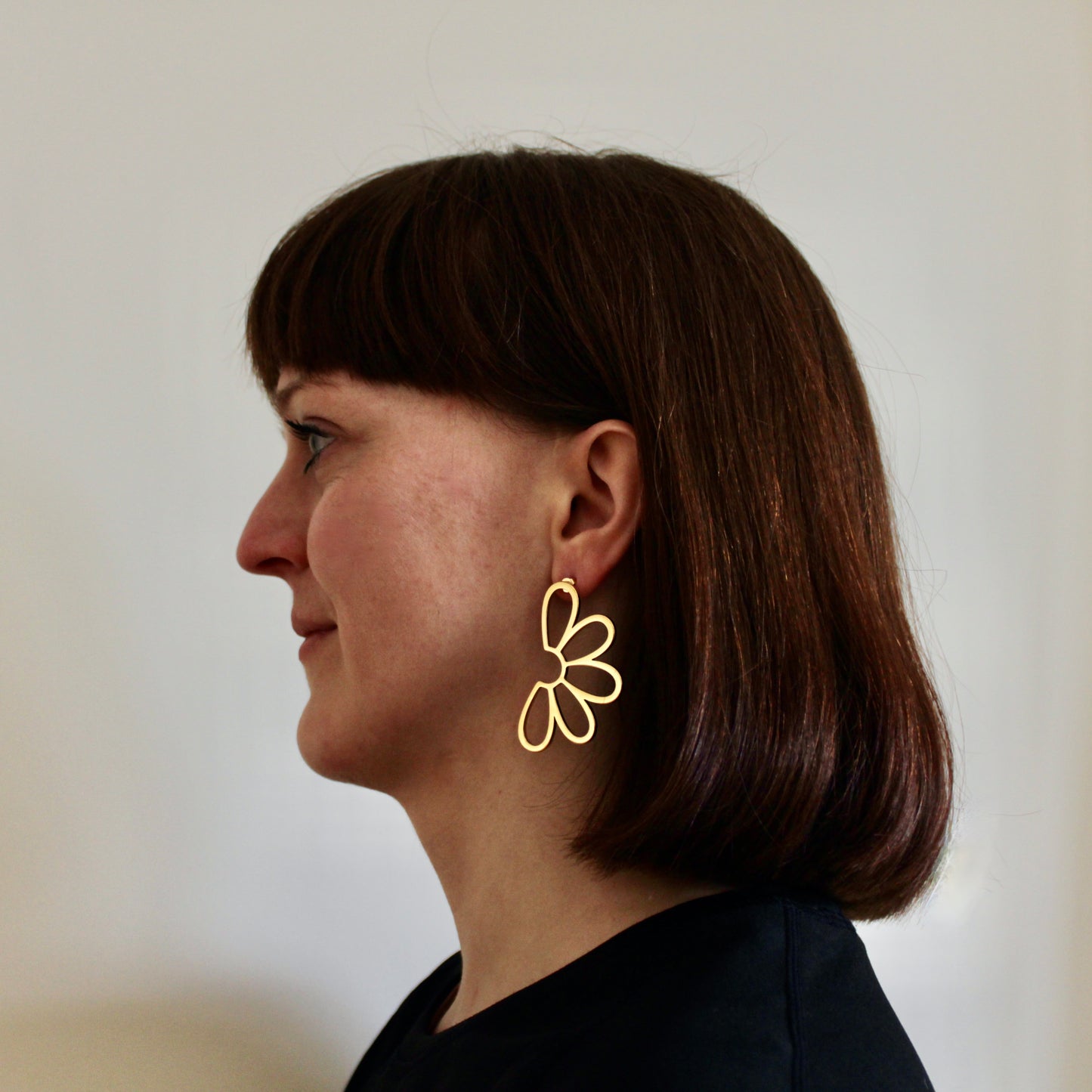 18k flower stud earrings