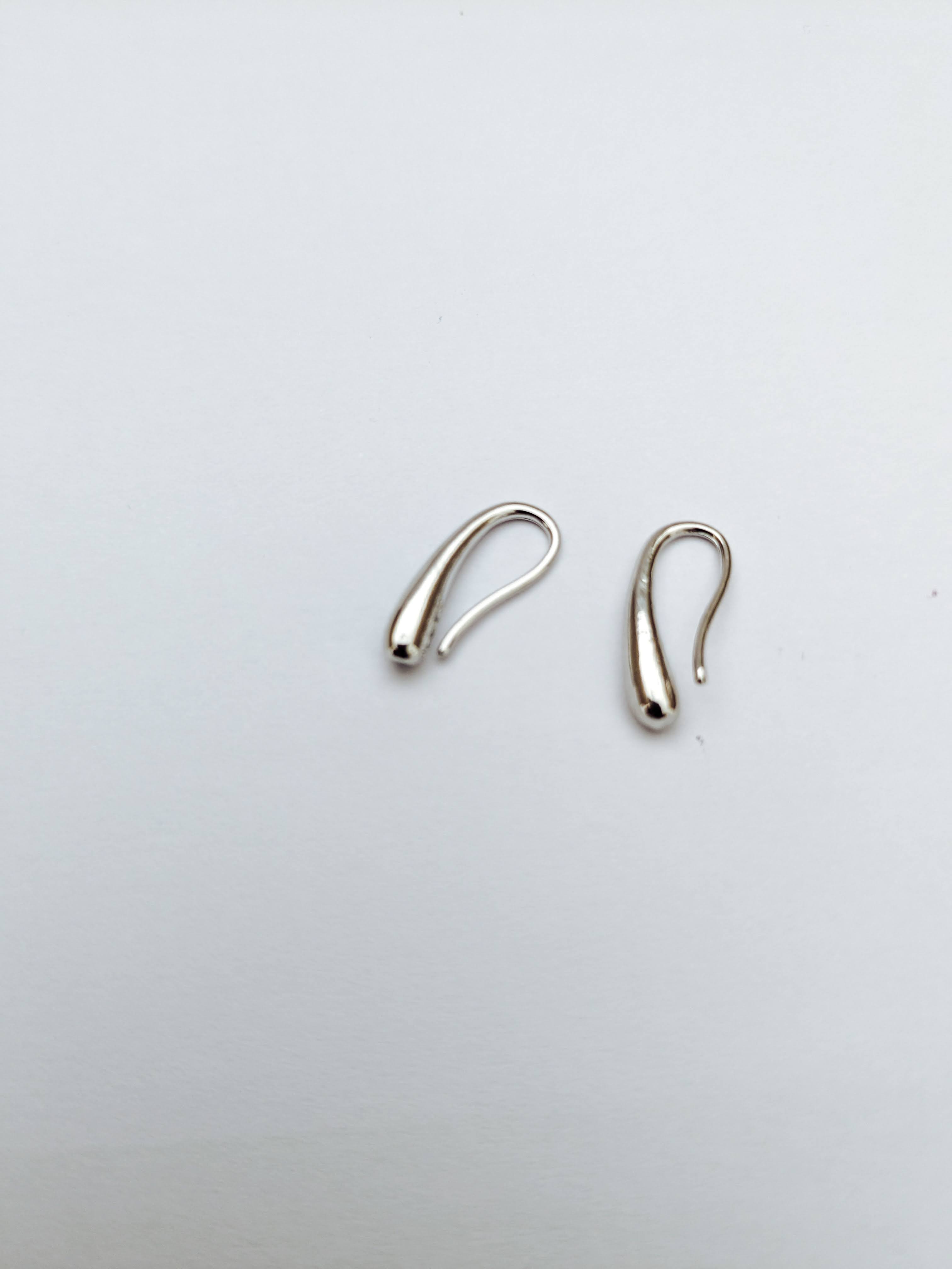 silver waterdrop minimalist earrings